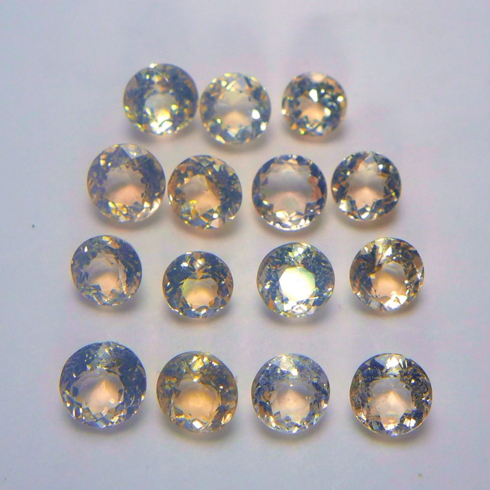 Bild 1 von 3.75 ct. 15 pieces untreated round 3.5 - 4 mm Light Pink Morganite Gemstones