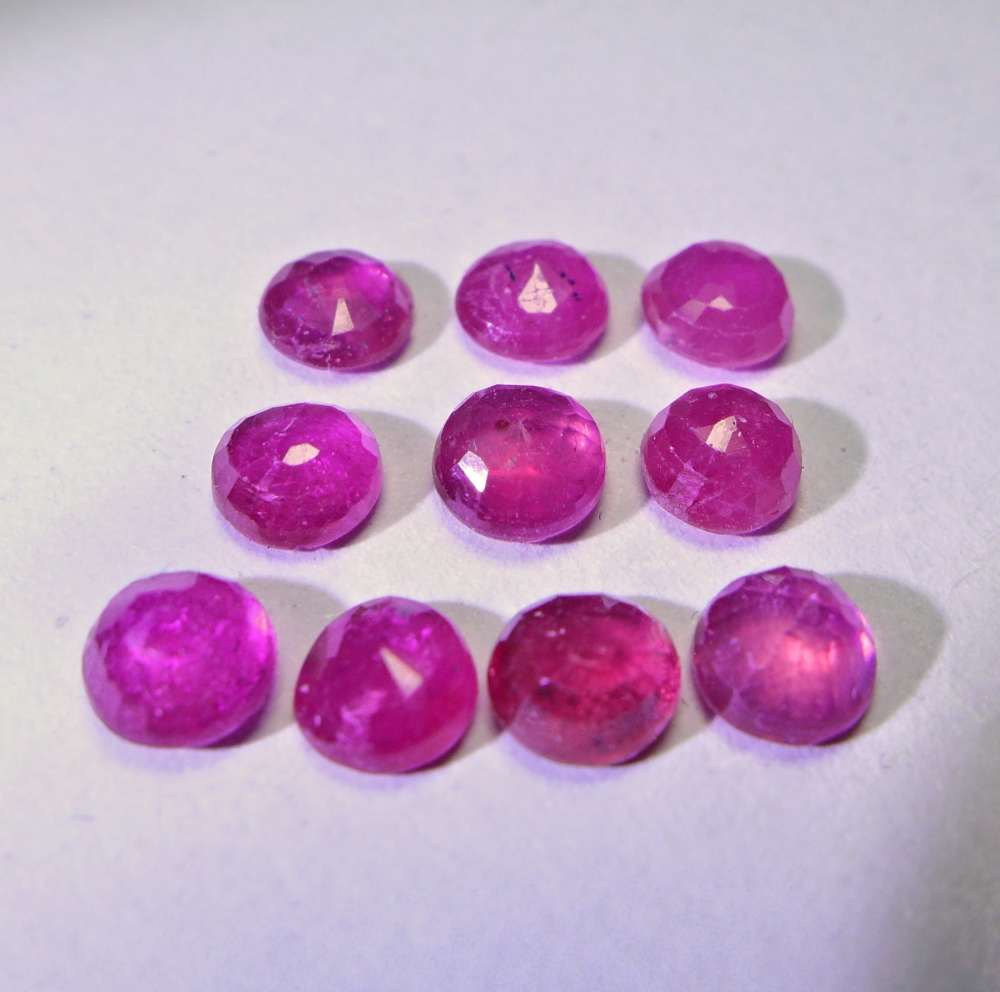 Bild 1 von 6.77 ct. 10 Stück runde pink rote 5 mm Madagaskar Rubin Edelsteine