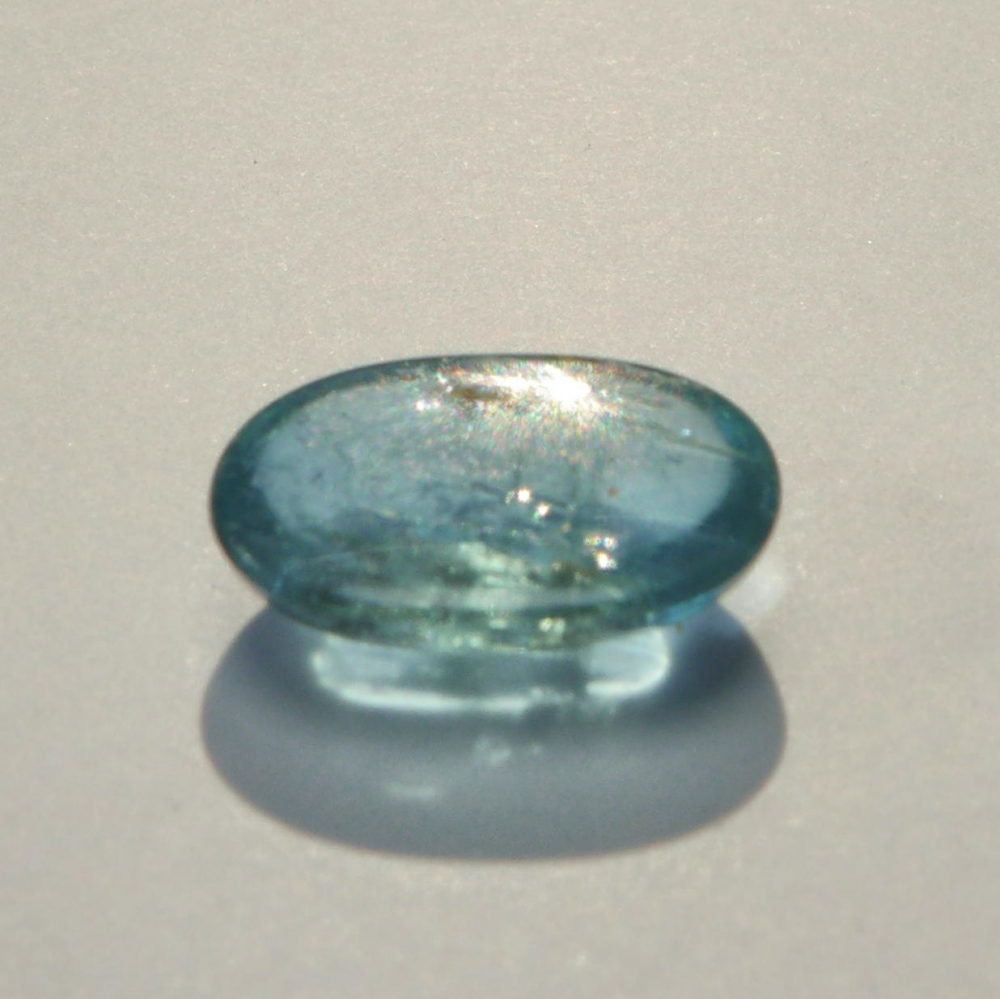 Bild 1 von 2.77 ct. Kräftig blauer ovaler 12.5 x 7.8 mm Brasilien Aquamarin