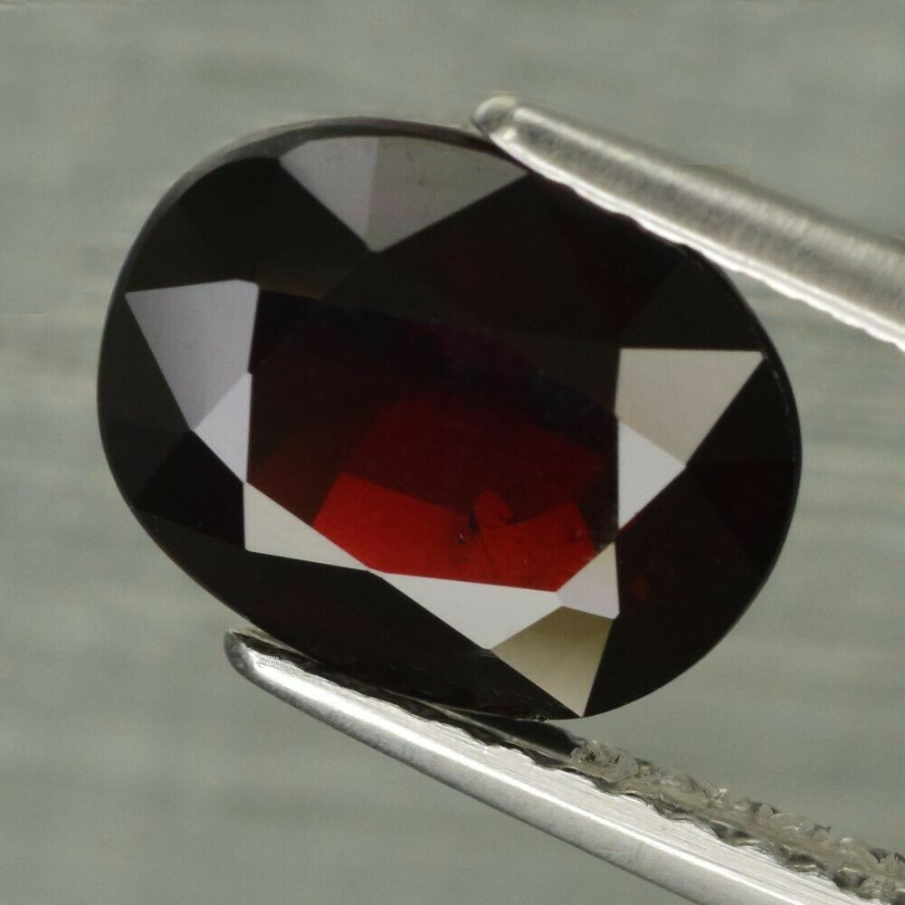 Bild 1 von 3.45 ct. VS! Orange-roter ovaler 9 x 7.5 mm Spessartin Granat
