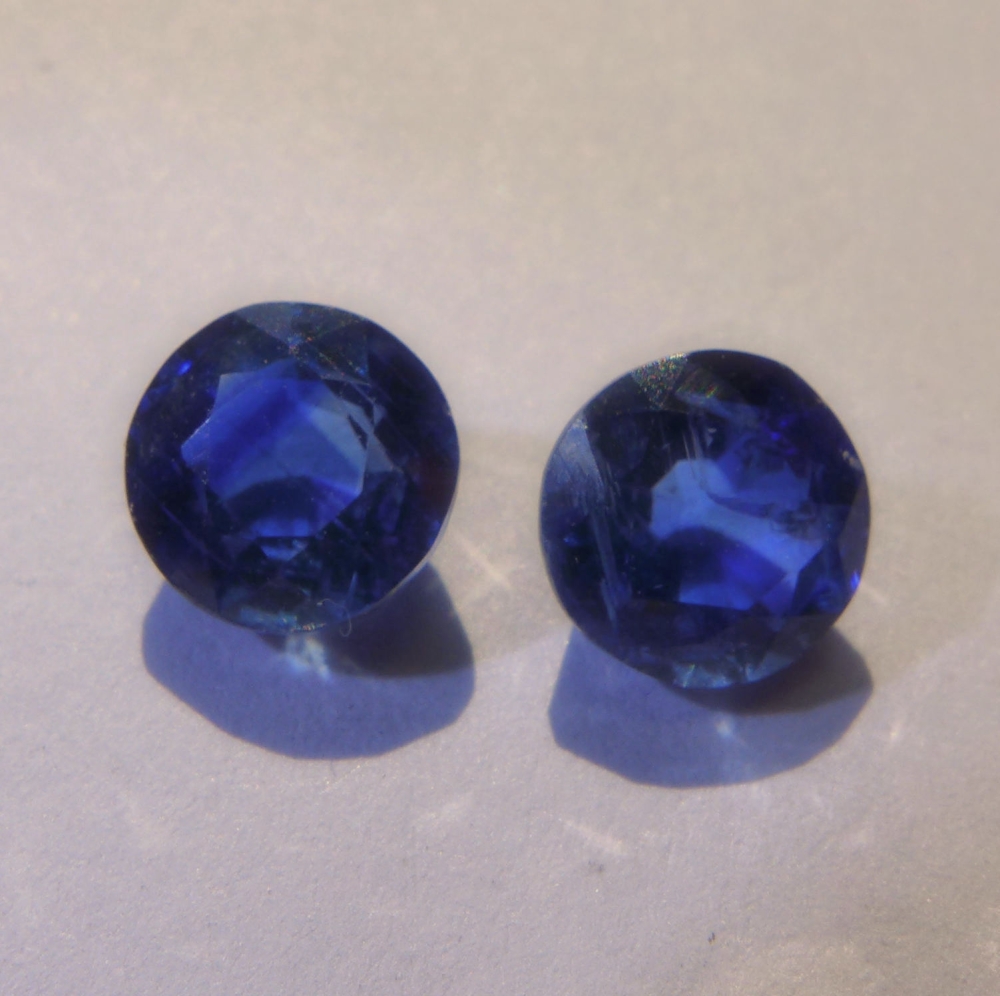 Bild 1 von 2.60 ct. Feines Paar blaue runde 6  mm Sri Lanka Kyanite