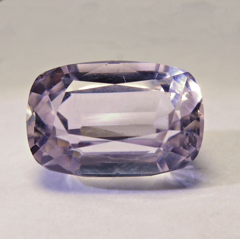 Bild 1 von 11.00 ct.Hugeuntreated.  14.3 x 9.5 mm Pink  Kunzit  from Afganisthan