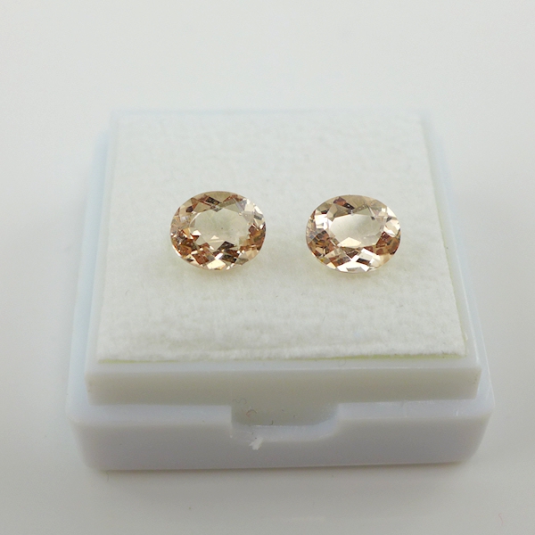 Bild 1 von 1.64 ct. Edles Paar 7.1 x 5.6 mm Madagaskar Morganite (Pink Smaragd)