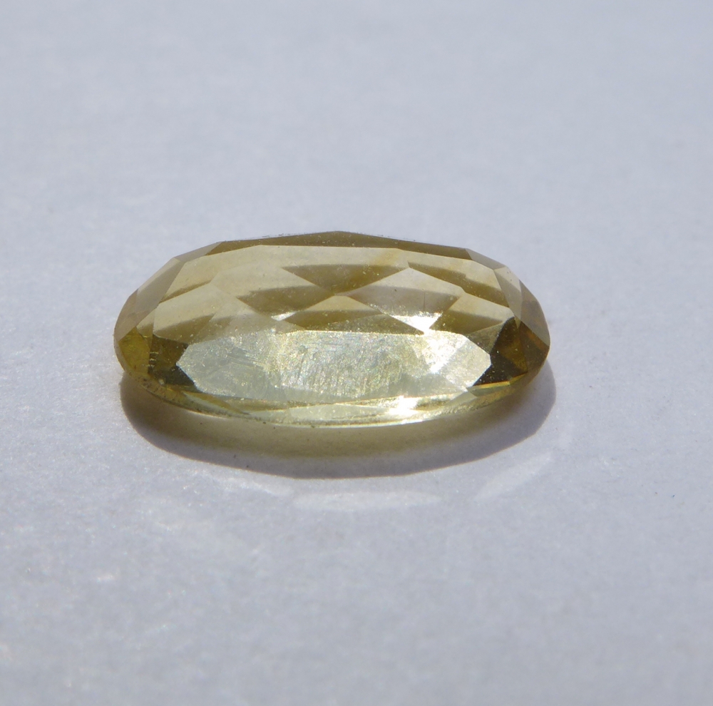 Bild 1 von 2.05 ct. VVS ! Gelber ovaler 11.7 x 6.5  mm Brasilien Citrin