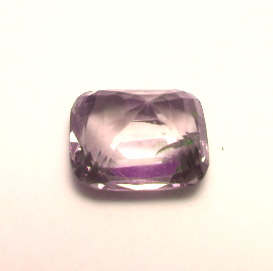 Bild 1 von  2.15 . ct  Natürlicher  Violetter 8.2 x 6.8 mm Cushion Burma Spinell
