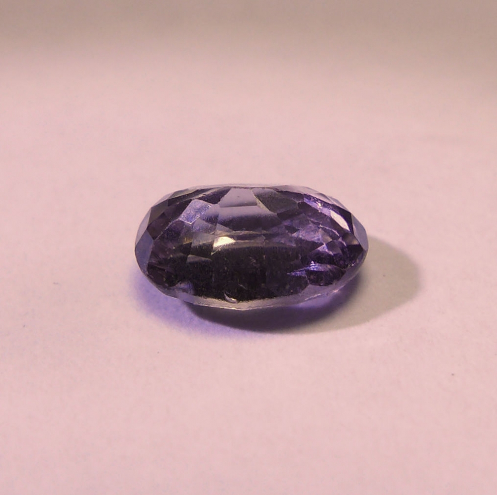 Bild 1 von 1.07 ct. Feiner violetter oval 6.8 x 5.4 mm Burma Spinell