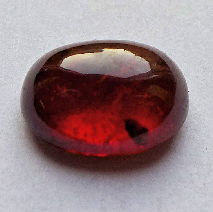 Bild 1 von 7.1 ct. Großer roter ovaler 8.7 x 7 mm Spessartin Granat