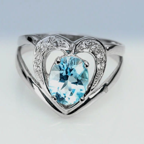 Bild 1 von Eleganter 925 Silber Ring mit echtem Sky Blue Topas Edelstein  GR 58,5