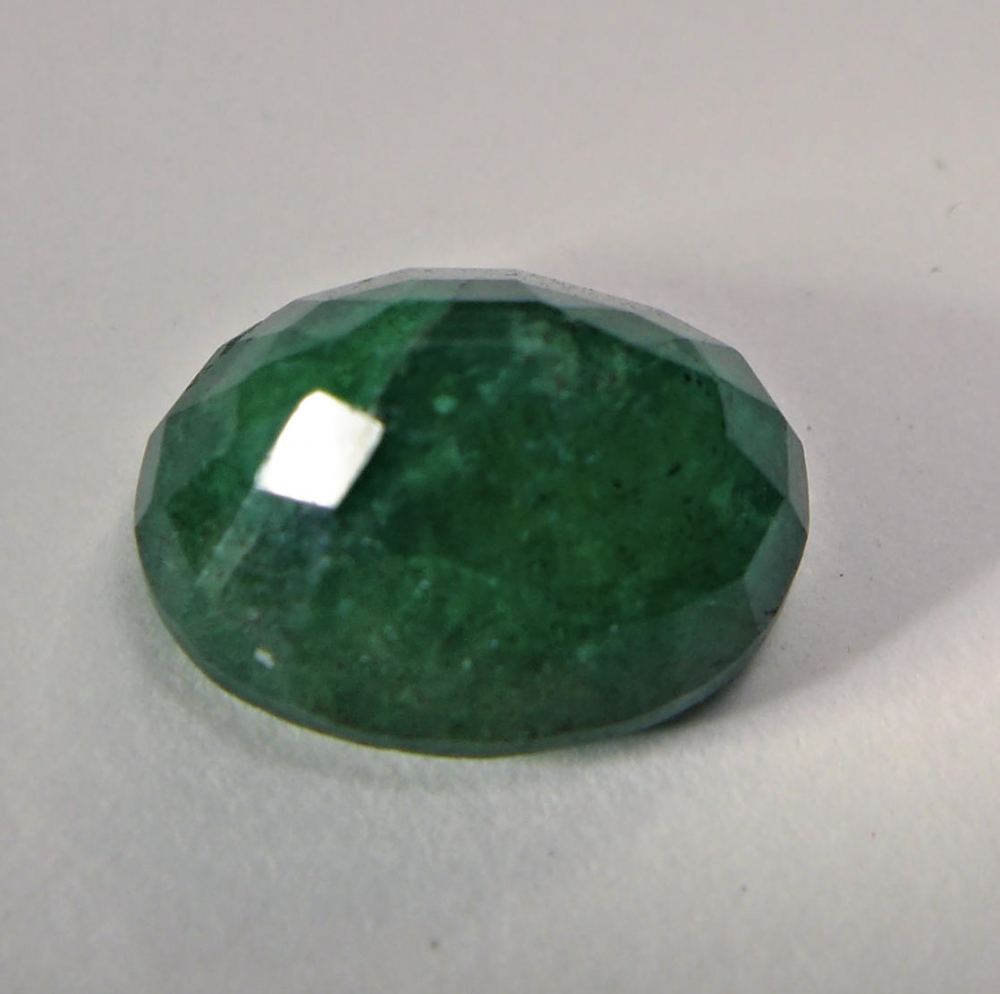 Bild 1 von 5.45 ct. Großer ovaler 12.6 x 10 mm Sambia Smaragd 