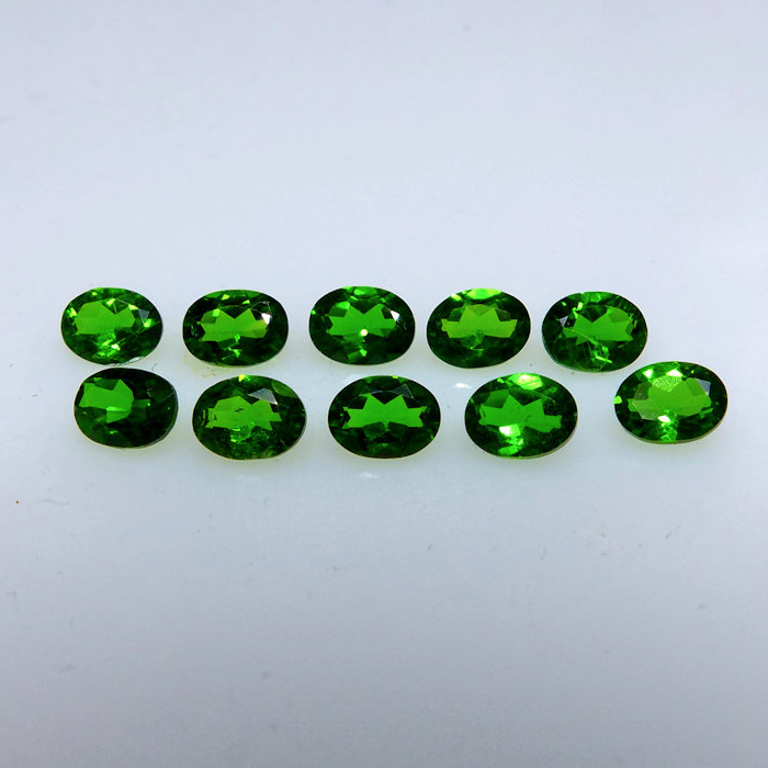 Bild 1 von 1.81 ct. 10 pieces oval natural 4 x 3 mm Chrome Diopside Gems