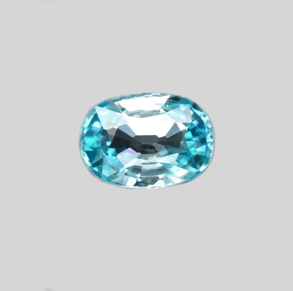 Bild 1 von 1.54 ct. Augenreiner ovaler blauer 7.4 x 5.4 mm Kambodscha Zirkon