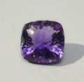 Bild 1 von 10.30 ct. VVS!  Violetter  13.7 x 13.5 mm Uruquay Cushion Amethyst im Fantasie Schliff