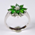 Bild 2 von 925 Silver Flower Ring with Chrome Diopside Gemstones, SZ 8 (Ø 18 mm)