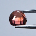 Bild 2 von 1.92 ct. Schöner orange-roter ovaler 6.5 x 6.3 mm Tansania Zirkon