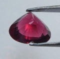 Bild 2 von 2.31 ct. Feines pink rotes 9.5 x 8.8 mm Rhodolit Granat Herz