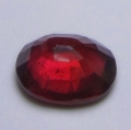 Bild 2 von 6.1 ct.  Ovaler rot- violetter 7.5 x 6 mm Rhodolith Granat