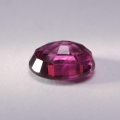 Bild 2 von 2.22 ct. Augenreiner rot - violetter  ovaler 8.6 x 7 mm Rhodolith Granat