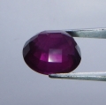 Bild 2 von 3.95 ct . Feiner roter ovaler 9.6 x 8.4 mm Rhodolith Granat