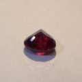 Bild 2 von 2.30 ct. Feiner roter 8.5 x 8 mm Rhodolith Granat Tropfen