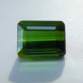 Bild 2 von 1.77 ct .  Grüner unbeh. 7.2 x 5.4 mm Mosambik Turmalin im Smaragdschliff