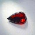 Bild 2 von 2.65 ct. Feiner roter 10 x 7.4 mm Rhodolith Granat Tropfen