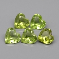 2.01 ct  5 Stück grüne Herz Facette 4.8 - 5.1 mm Burma Peridot Edelsteine