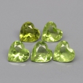 2.04 ct  5 Stück grüne Herz Facette 4.8 - 5.1 mm Burma Peridot Edelsteine