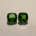 Bild 1 von 2.02 ct. Perfekt pair  of 6 x 6 mm Cushion Chrome Diopside Gems