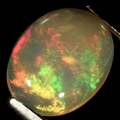 1.38 ct. Feiner ovaler 10 x 8 mm Äthiopien Multi Color Opal