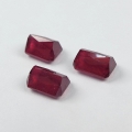 Bild 2 von 4.70 ct. 3 Stück feine 7 x 5 mm Mosambik Rubin Edelsteine