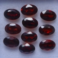 Bild 1 von 5.6 ct. VS! 10 Stück ovale rote 6 x 4 mm Rhodolith Granate