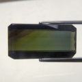 Bild 1 von 4.05ct .  Dunkelgrüner unbeh. 14.9 x 7.6 mm Mosambik Turmalin im Smaragdschliff