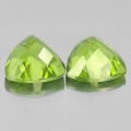 Bild 2 von 1.70 ct. Beautiful pair of green 6.2 x 6.2 mm Pakistan Triangle Peridot