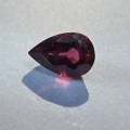 Bild 1 von 0.81 ct.  Edler rot violetter 7.2 x 4.8 mm Burma Spinell Tropfen