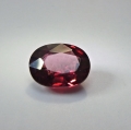 Bild 1 von 1.35 ct. Lupenreiner rot violetter ovaler 7.4 x 5.7 mm Tansania Rhodolith Granat