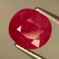 3.05 ct. Beatiful  red oval 8.4 x 7.7 mm Mosambique Ruby