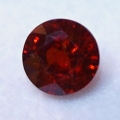 Bild 2 von 1.85 ct. Rot Oranger runder 6.6 mm Namibia Spessartin Granat