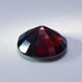 Bild 2 von 2.66 ct. Augenreiner roter 9 x 8 mm Spessartin Granat