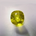 Bild 1 von 2.11 ct.  Klasse gelber ovaler 7.8 x 7.4 mm Titanit Sphen. Klasse Farbe!