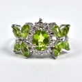 Fascinating 925 Silver Ring with genuine Peridot Gemstones, Size 8 (Ø 18mm)
