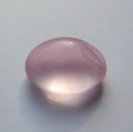 Bild 1 von 10.82 ct.  Schöner ovaler 15.4 x 11.5mm Rosen-Quarz