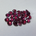 Bild 2 von 3.33 ct. 25 pieces round red  2.7 mm Madagaskar Rhodolite Garnet Gems. 