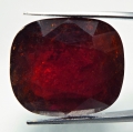 Bild 1 von 21.75 ct. Riesiger roter ovaler 16.7 x 14.6 mm Rhodolith Granat