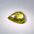 Bild 2 von 1.57 ct.  Schöner gelblich grüner 9 x 7 mm Titanit Sphen Tropfen