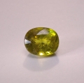 Bild 1 von 2.33 ct.  Klasse ovaler gelblich grüner 8.3 x 6.8 mm Madagaskar Titanit Sphen