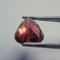 Bild 2 von 2.40 ct VS! Tolles orange-rotes 7.6 x 7.2 mm Tansania Zirkon Herz