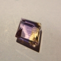 Bild 2 von 2.65 ct. Eye clean 12.5 x 10 mm Bi- Color Lozenge Ametrin