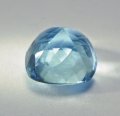 Bild 2 von 6.60 ct. Augenreiner 10.7 x 10.7 mm Cushion Sky Blue Topas.
