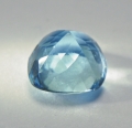 Bild 2 von 6.60 ct ct. Augenreiner 10.7 x 10.7 mm Cushion Sky Blue Topas.