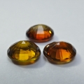 Bild 2 von 2.55 ct. 3 Stück orange-braune ovale 7 x 6 mm Modambik Turmaline